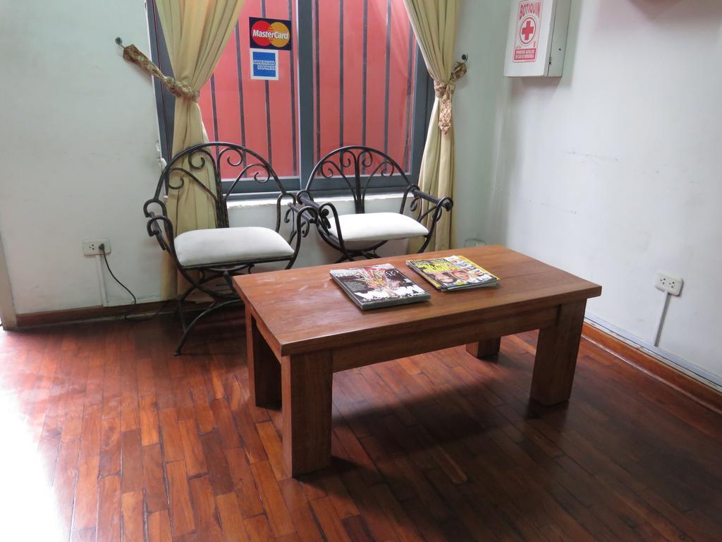 Casa Hualpa Hostel Lima Bagian luar foto