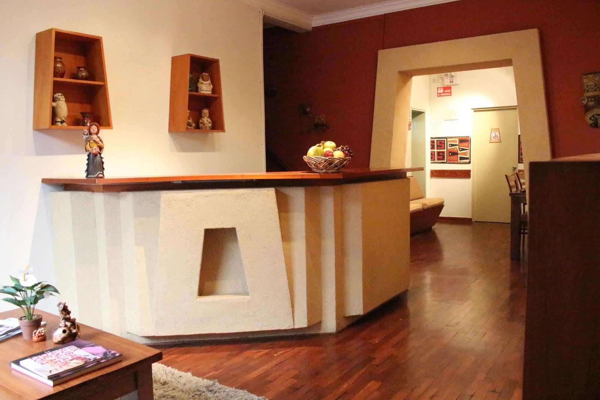 Casa Hualpa Hostel Lima Bagian luar foto