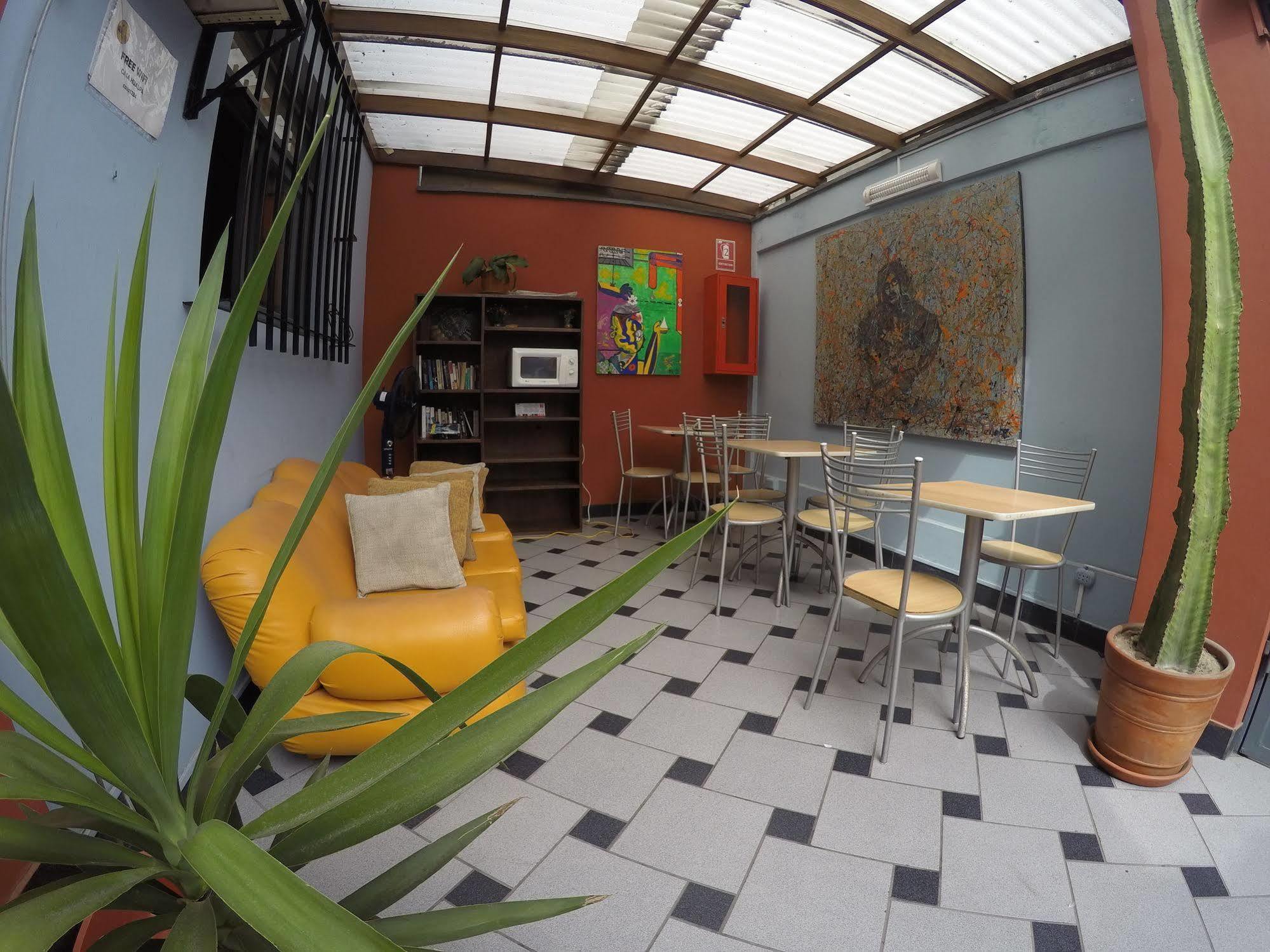 Casa Hualpa Hostel Lima Bagian luar foto